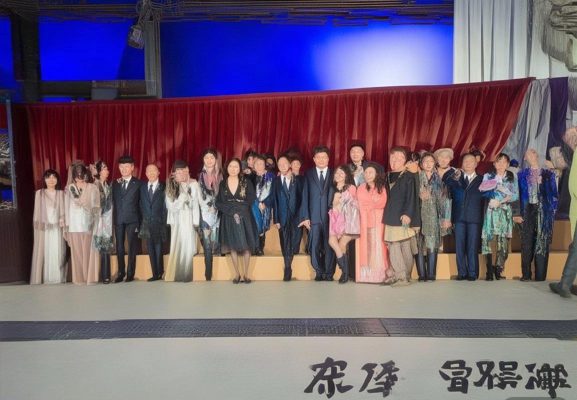 贝克汉姆重返曼城：激情之夜，传奇再续(图1)